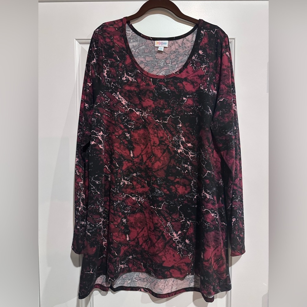 LuLaRoe Red and Black Long Sleeve Tunic Blouse